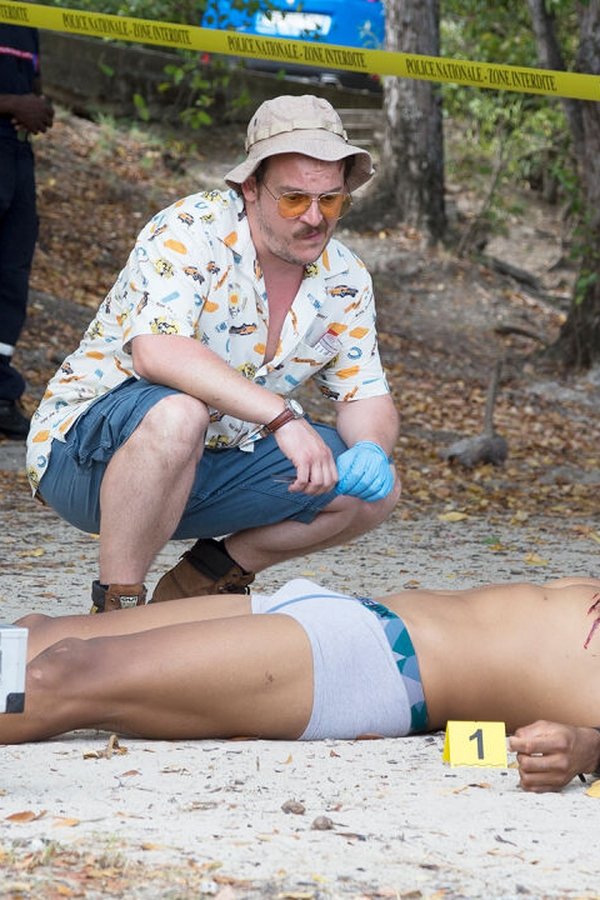 Deadly Tropics – S03E02 – Episodio 2