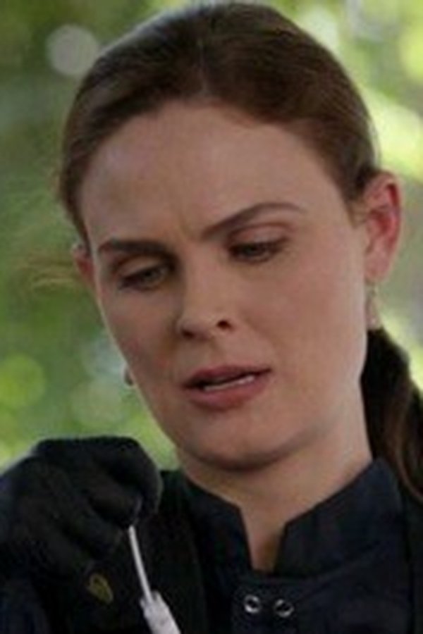 Bones – S08E04 – La tigre
