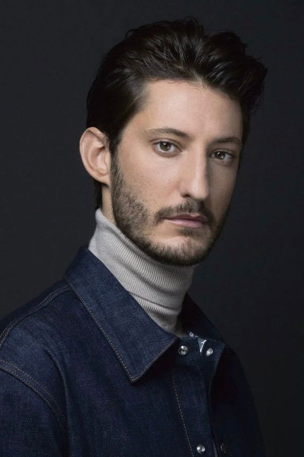 Pierre Niney's headshot