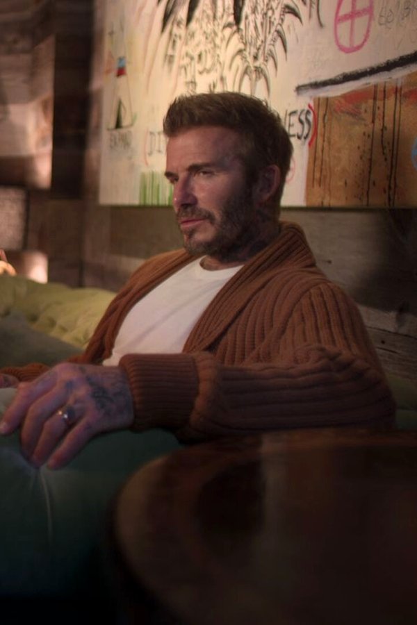 Beckham – S01E01 – Episodio 1