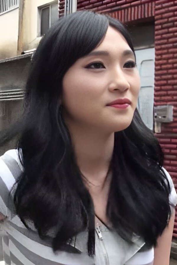 Hye Jin's headshot