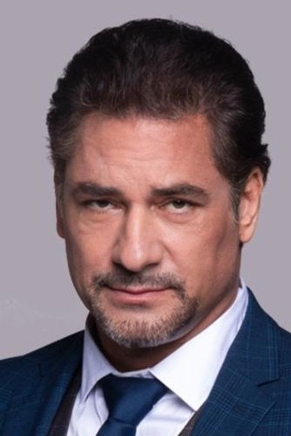 Attila Árpa's headshot