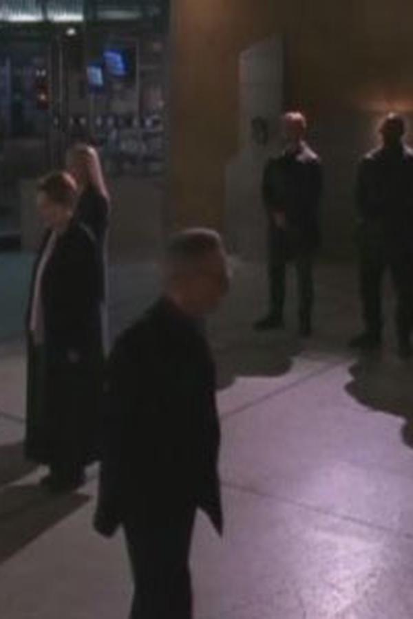 La Femme Nikita – S03E01 – Episodio 1
