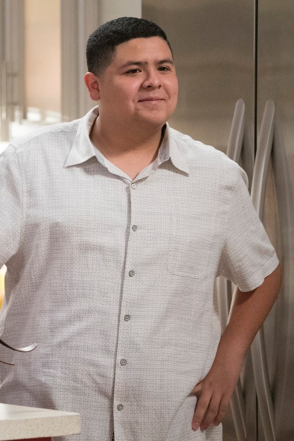 Modern Family – S09E10 – L’expo internazionale du closet