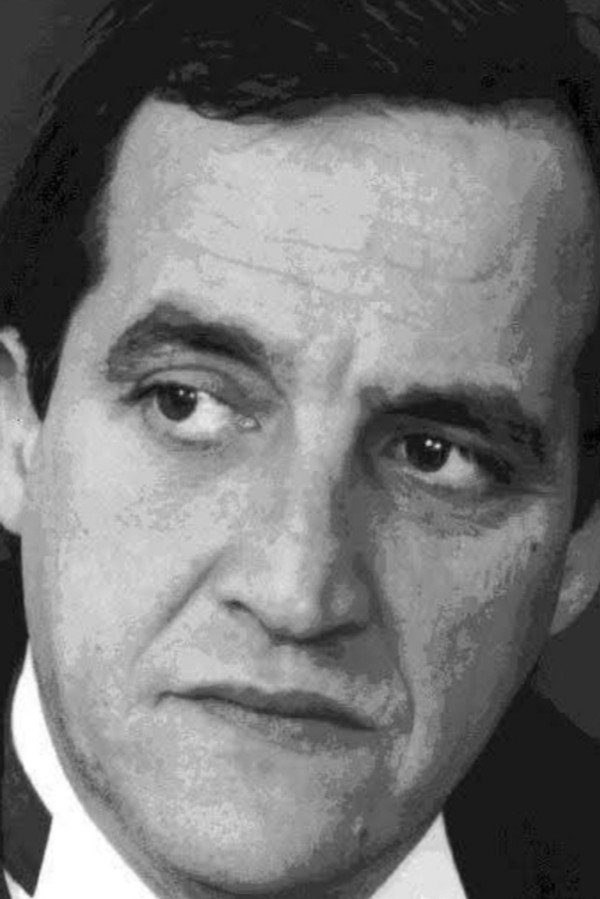 Giovanni Alamia's headshot