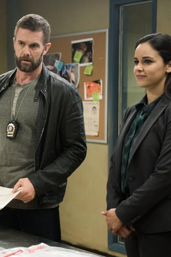 Brooklyn Nine-Nine – S02E21 – Detective Dave Majors