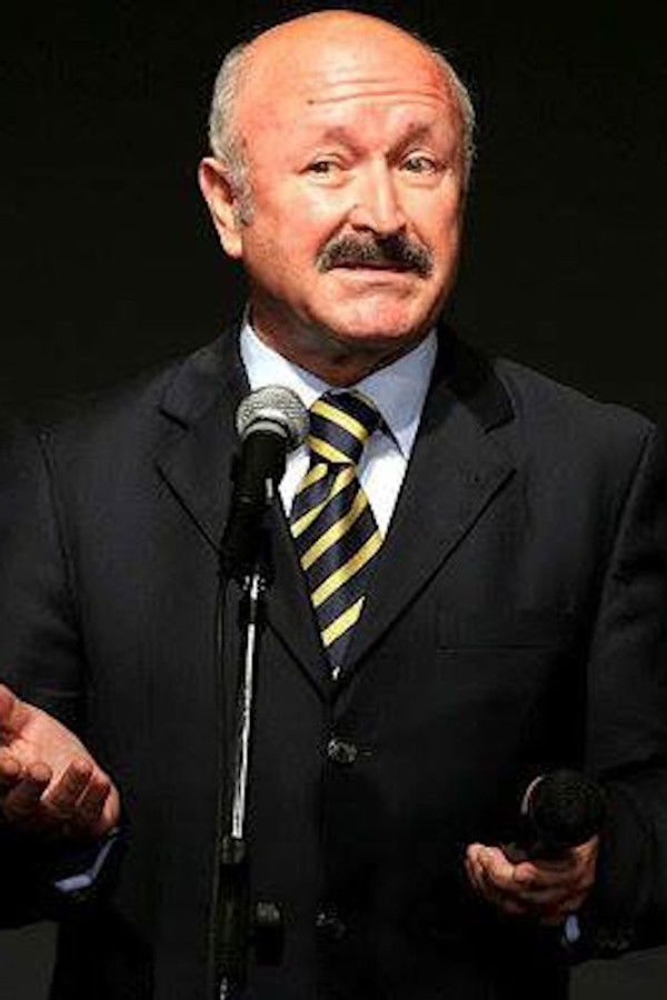 Bujar Kapexhiu's headshot