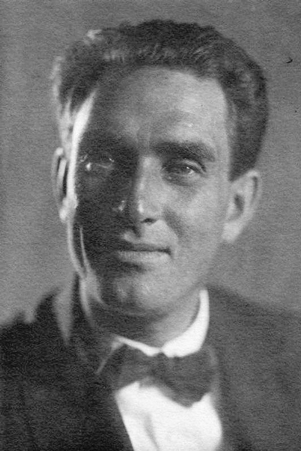 Mikhail Mukhin's headshot