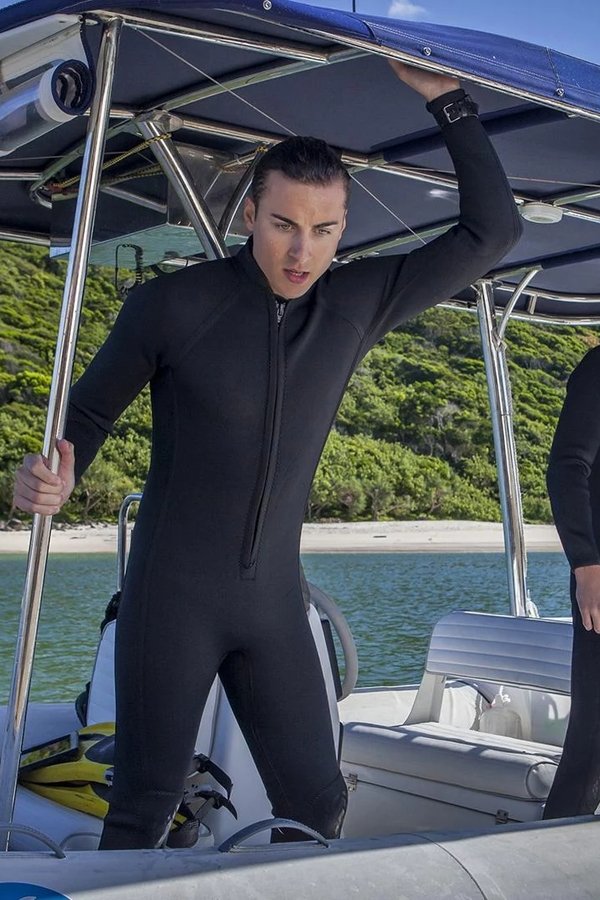Mako Mermaids: Vita da tritone – S03E02 – Caccia al mostro marino
