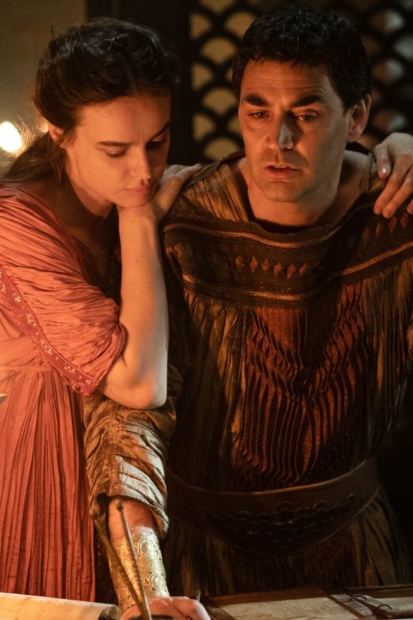 Domina – S02E01 – Congiura