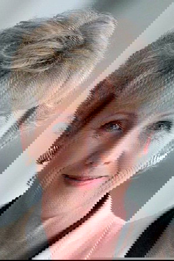 Heather Ewart