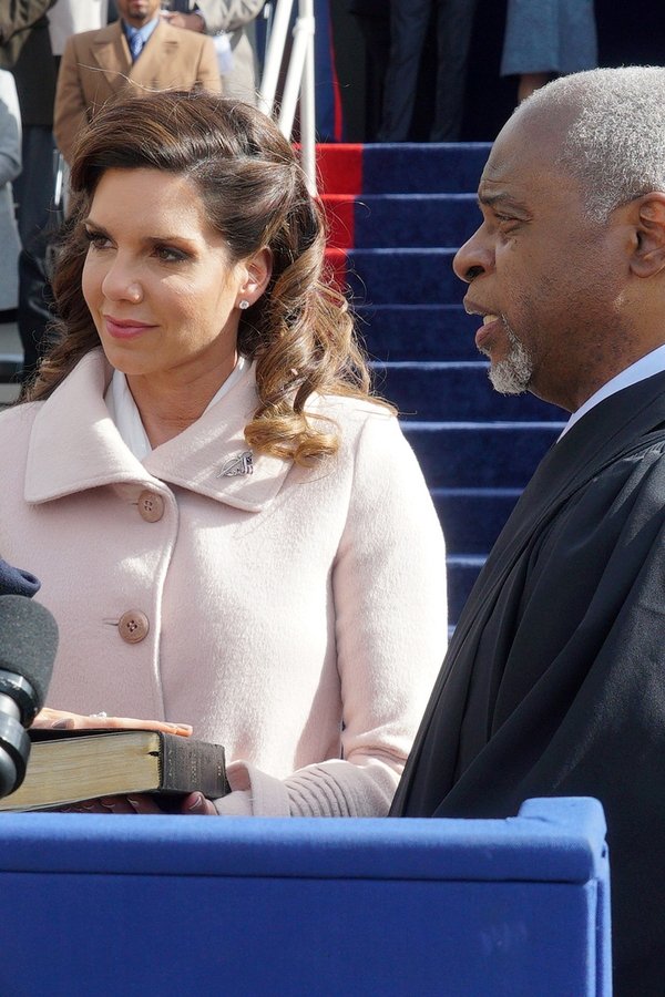 Scandal – S06E16 – Episodio 16