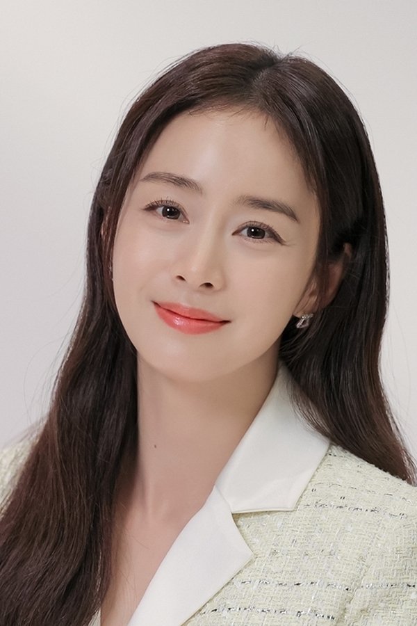 Kim Tae-hee's headshot