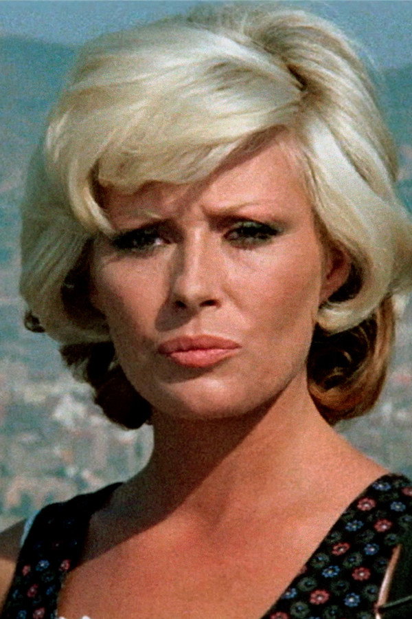 Silvia Solar's headshot