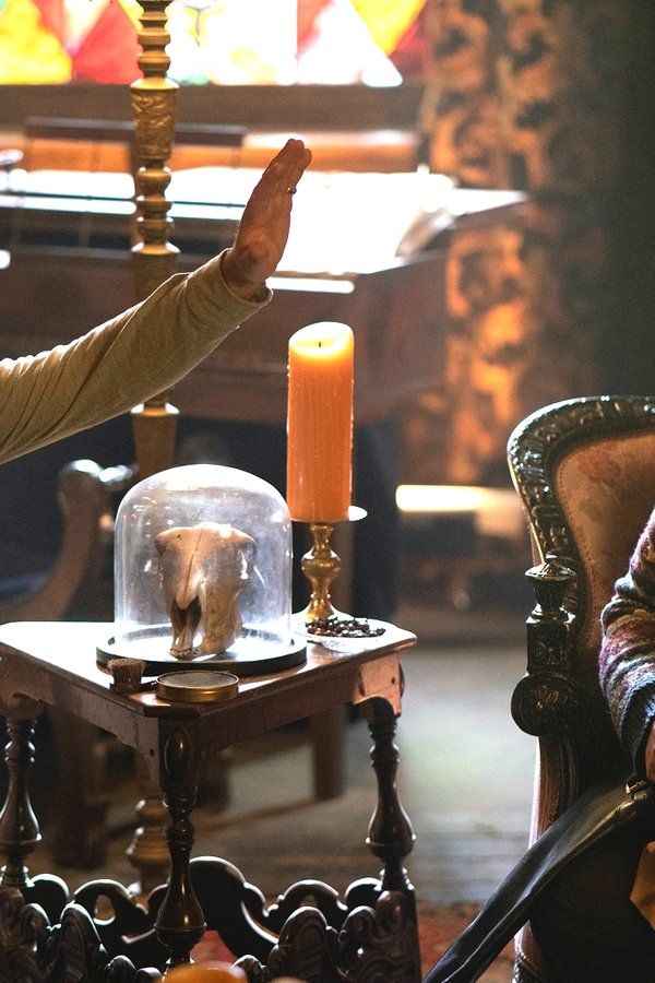 What We Do in the Shadows – S02E01 – Resurrezione