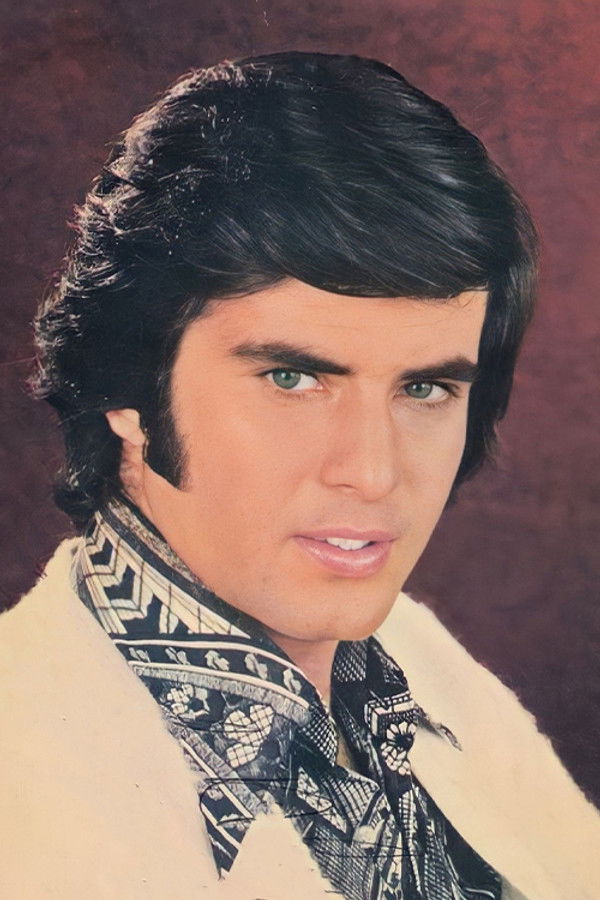 Tarık Akan's headshot