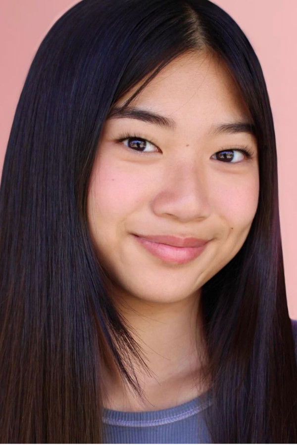 Alex Jayne Go's headshot