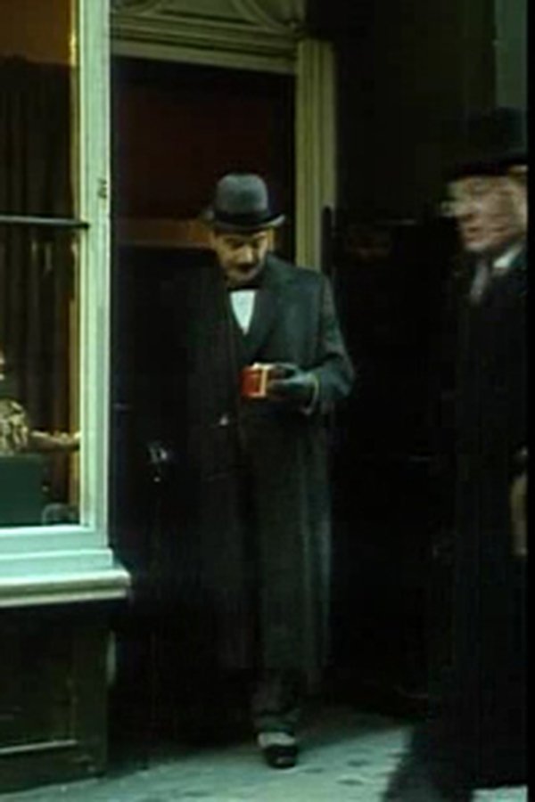 Poirot – S03E08 – L’avventura del dolce di Natale