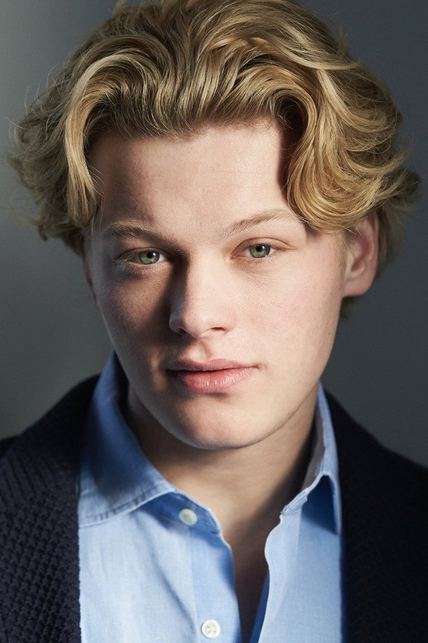 Jordan Kronis's headshot