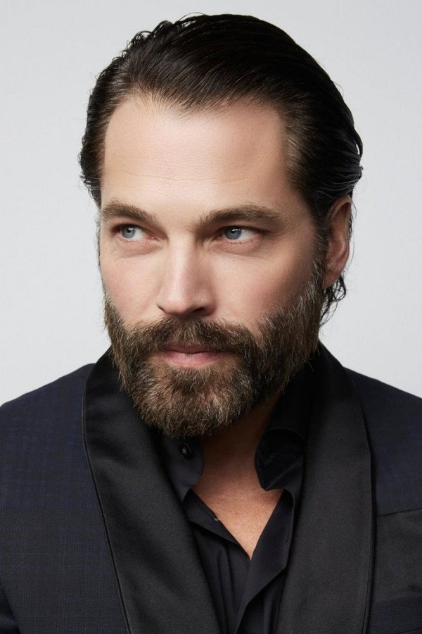 Tim Rozon's headshot