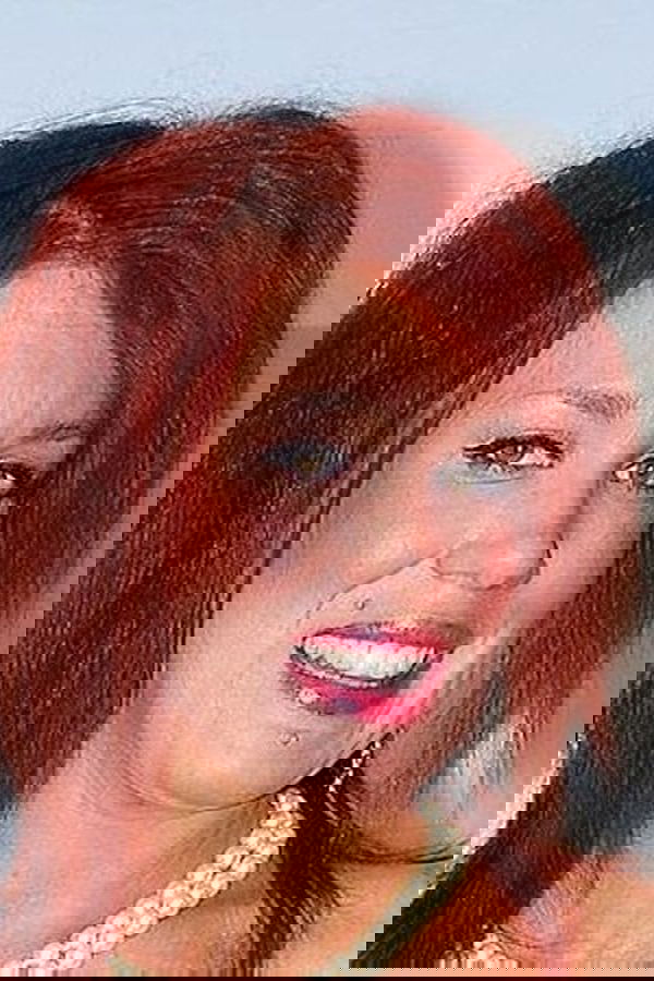 Roxy Foxx