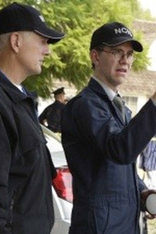 NCIS – Unità anticrimine – S07E05 – Codice rosso