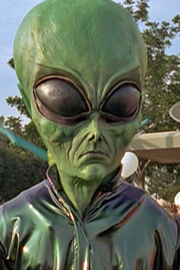 Roswell – S01E13 – Il cacciatore di alieni