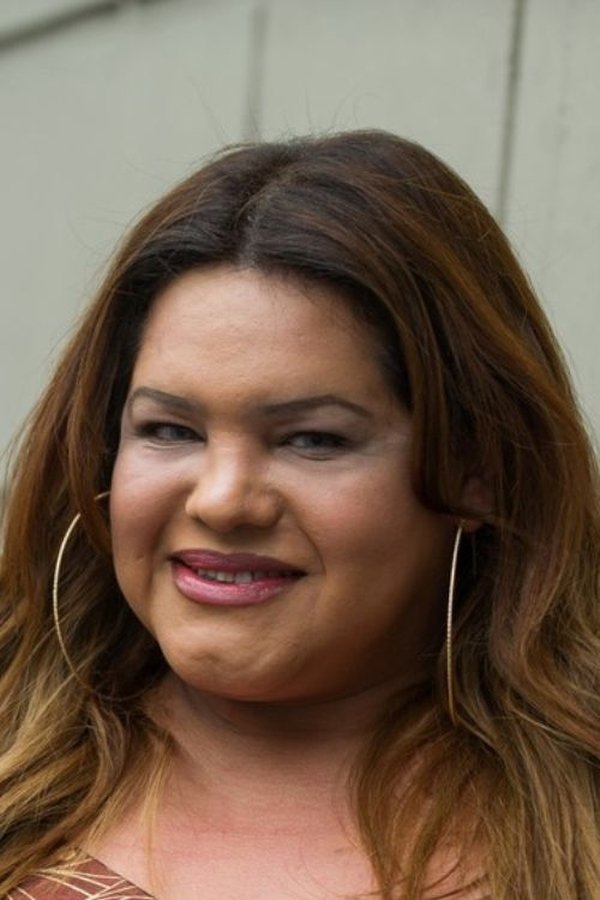 Romina Escobar's headshot