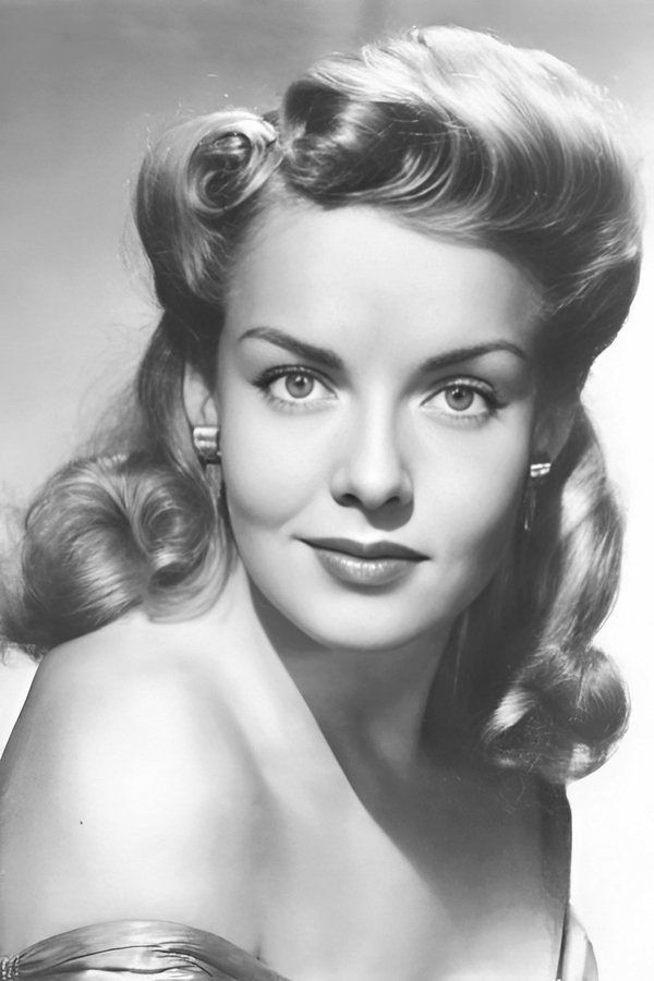 Angela Greene's headshot