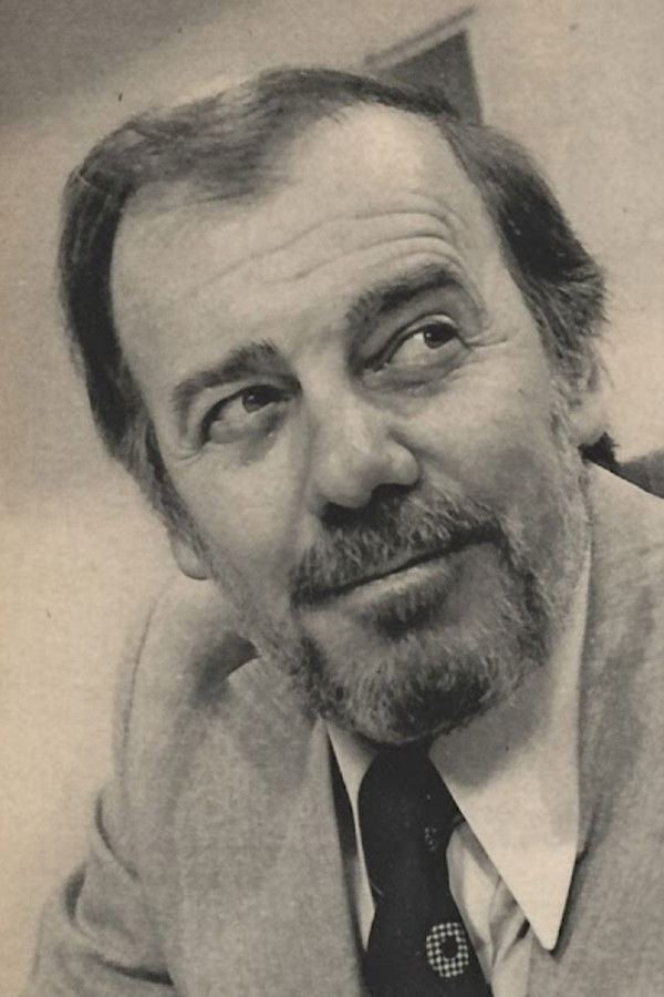 Serafim Gonzalez's headshot