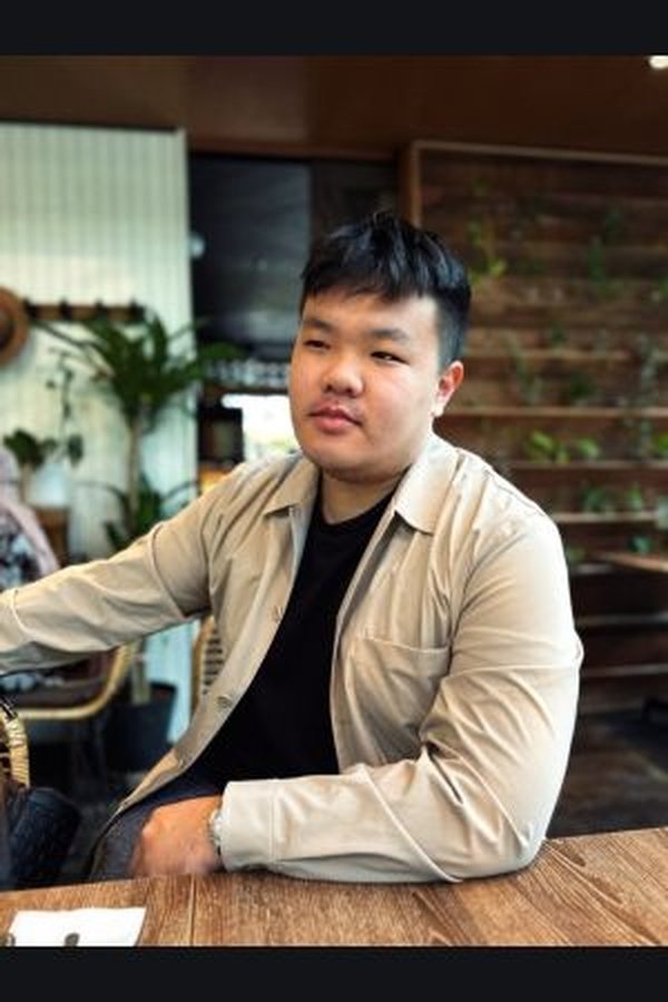 Yong Chen Wei's headshot