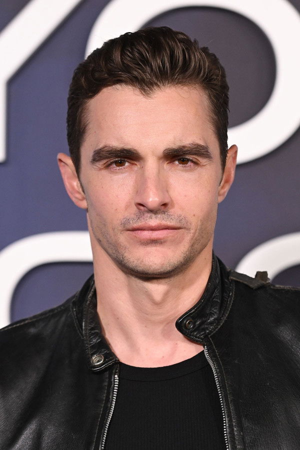 Dave Franco's headshot