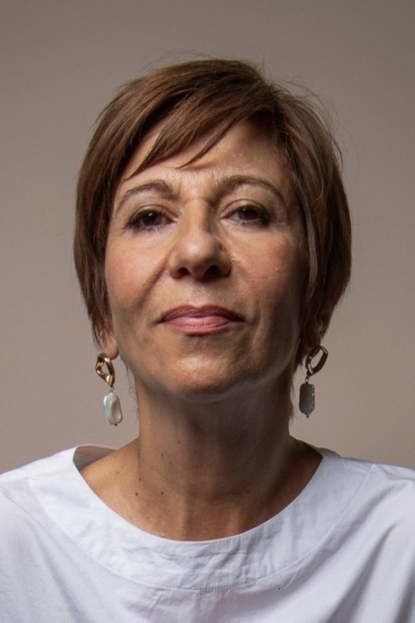 Alejandra Flechner's headshot