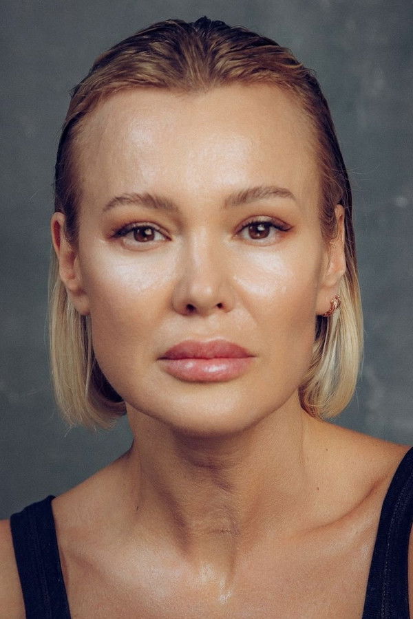 Liliya May's headshot