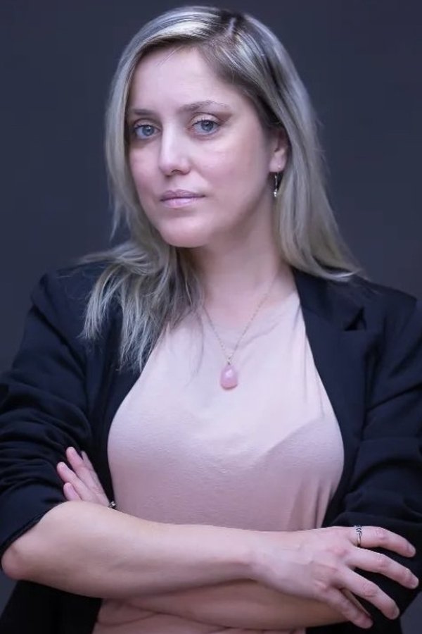 Cibele Donato's headshot