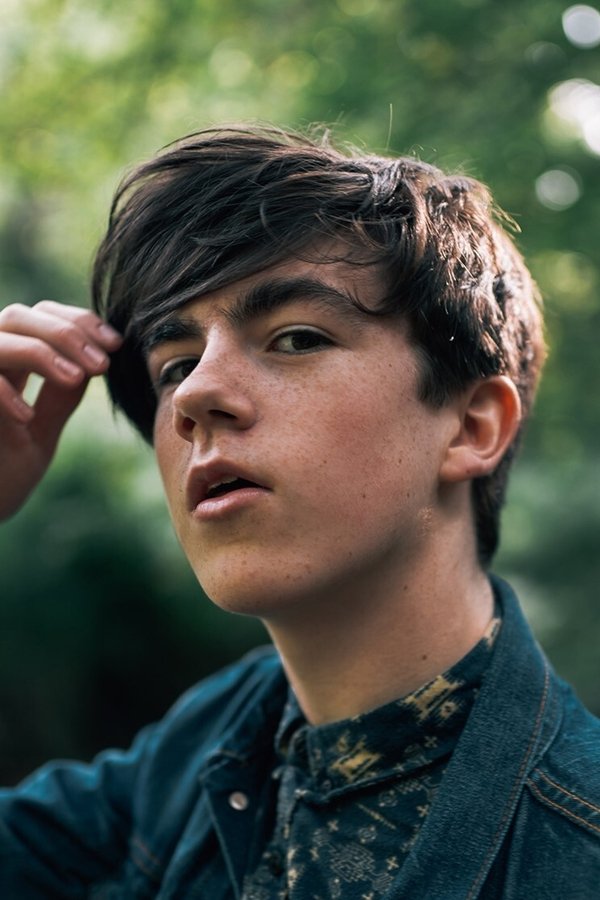 Declan McKenna's headshot