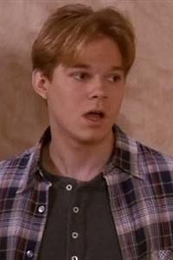 Beverly Hills 90210 – S08E18 – Episodio 18