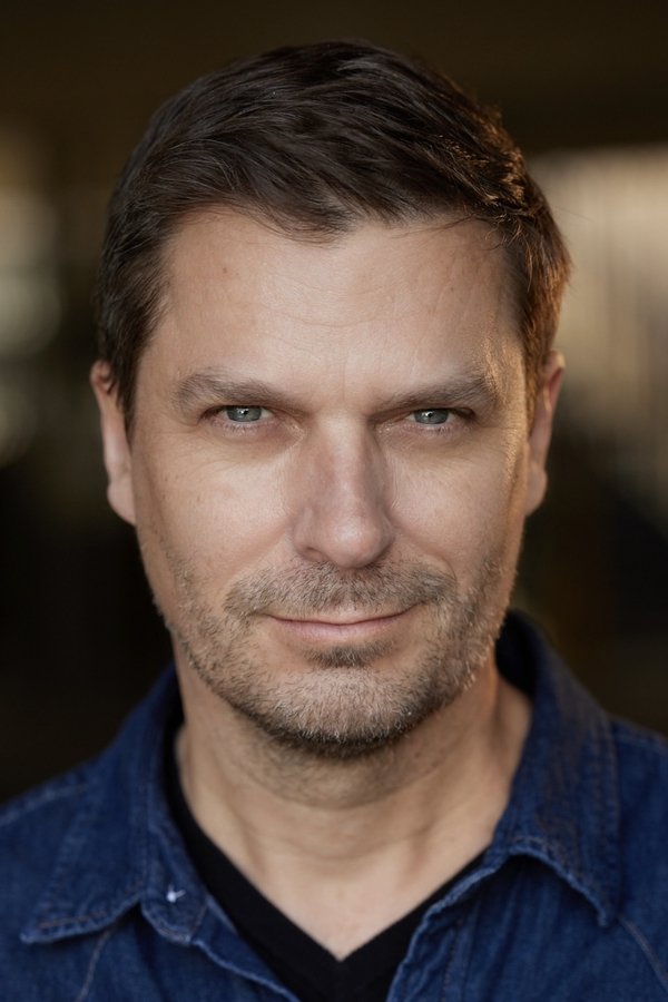Jason MacDonald's headshot