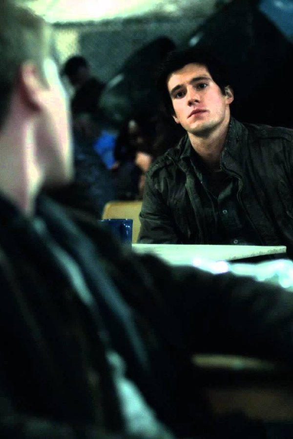 Falling Skies – S02E03 – La bussola