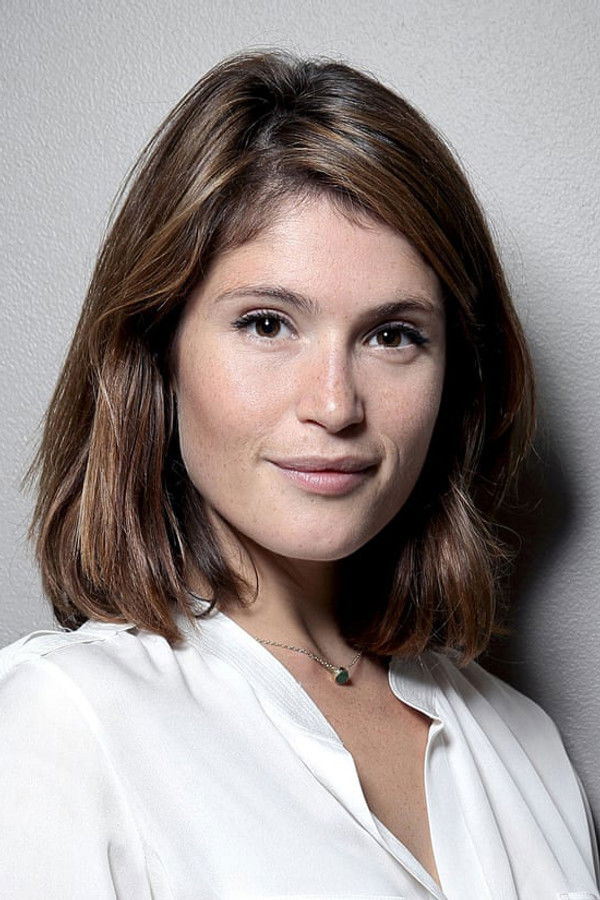 Gemma Arterton's headshot