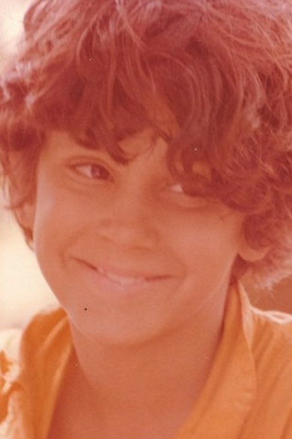 Alvaro Roche's headshot