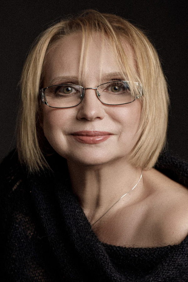 Irina Mazurkevich's headshot