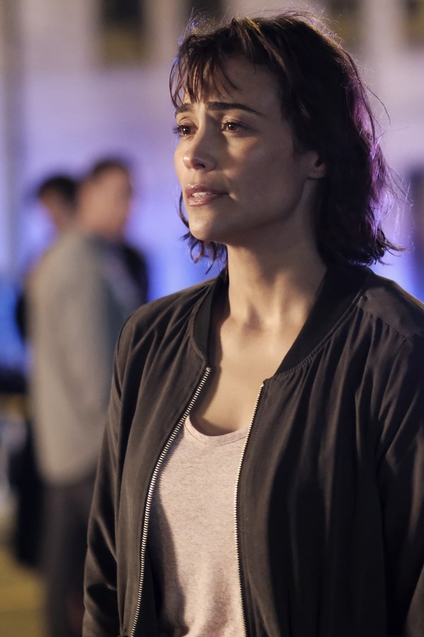 Somewhere Between – S01E04 – Quando il destino va in vacanza