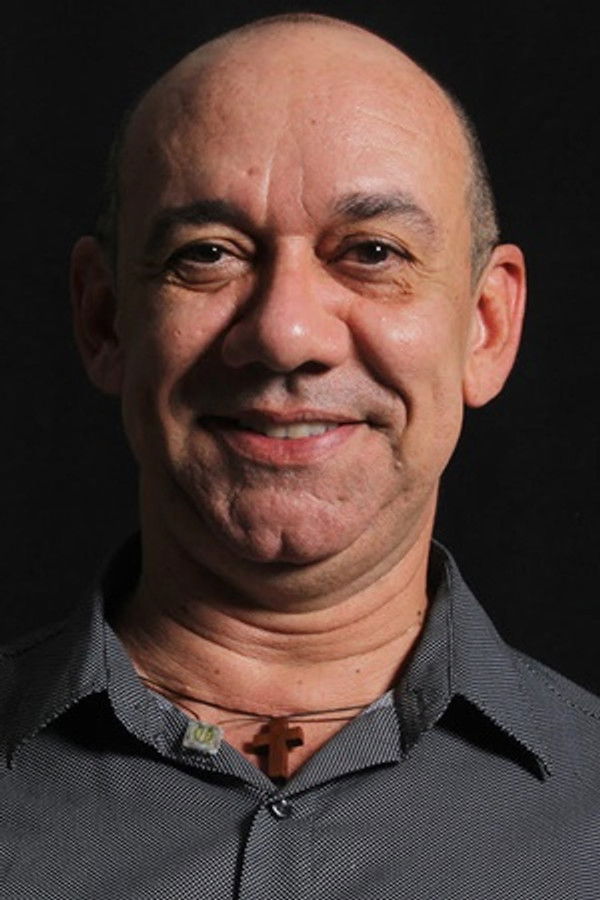 Frank Menezes's headshot