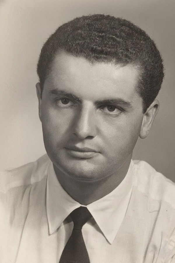 Paulo Padilha's headshot