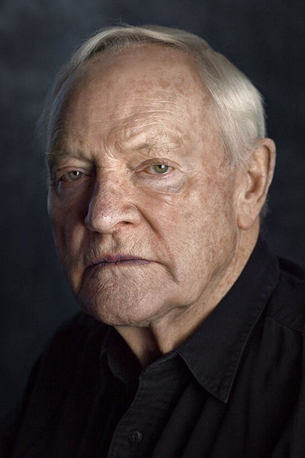 Julian Glover's headshot