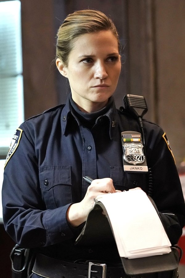 Blue Bloods – S09E17 – Verità nascoste