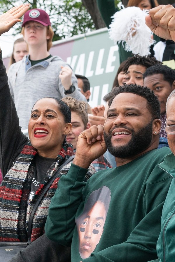 Black-ish – S05E21 – Football e primi appuntamenti