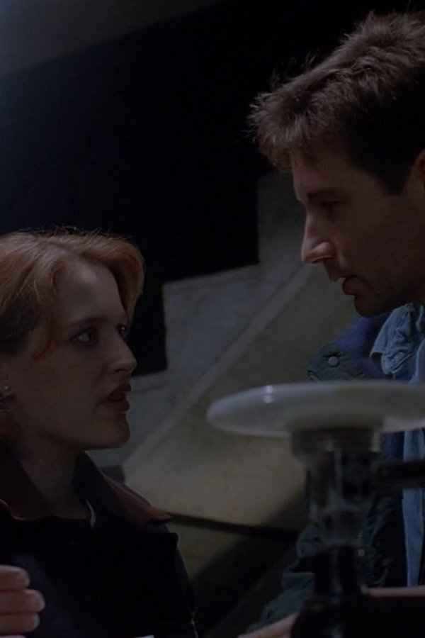 X-Files – S02E09 – Dentro il vulcano