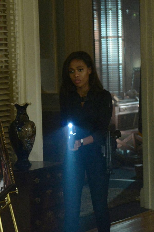 Sleepy Hollow – S02E01 – Guerra aperta
